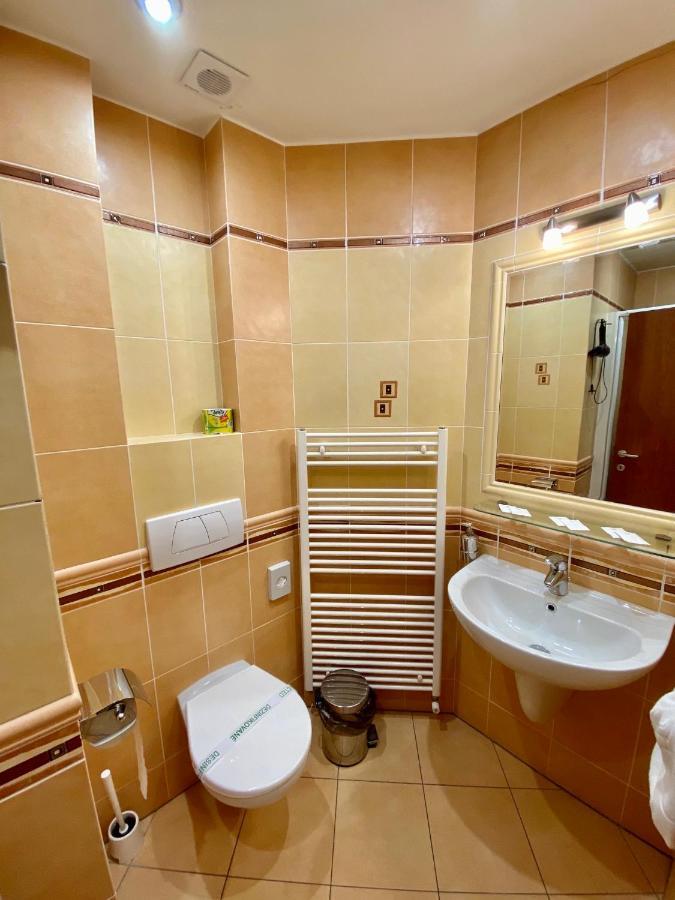 Penzion Le Monde Hotel Bardejov Eksteriør billede