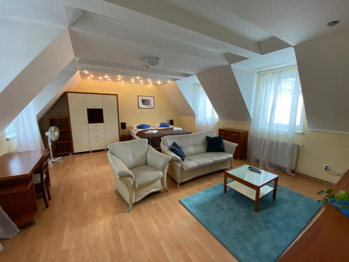 Penzion Le Monde Hotel Bardejov Eksteriør billede